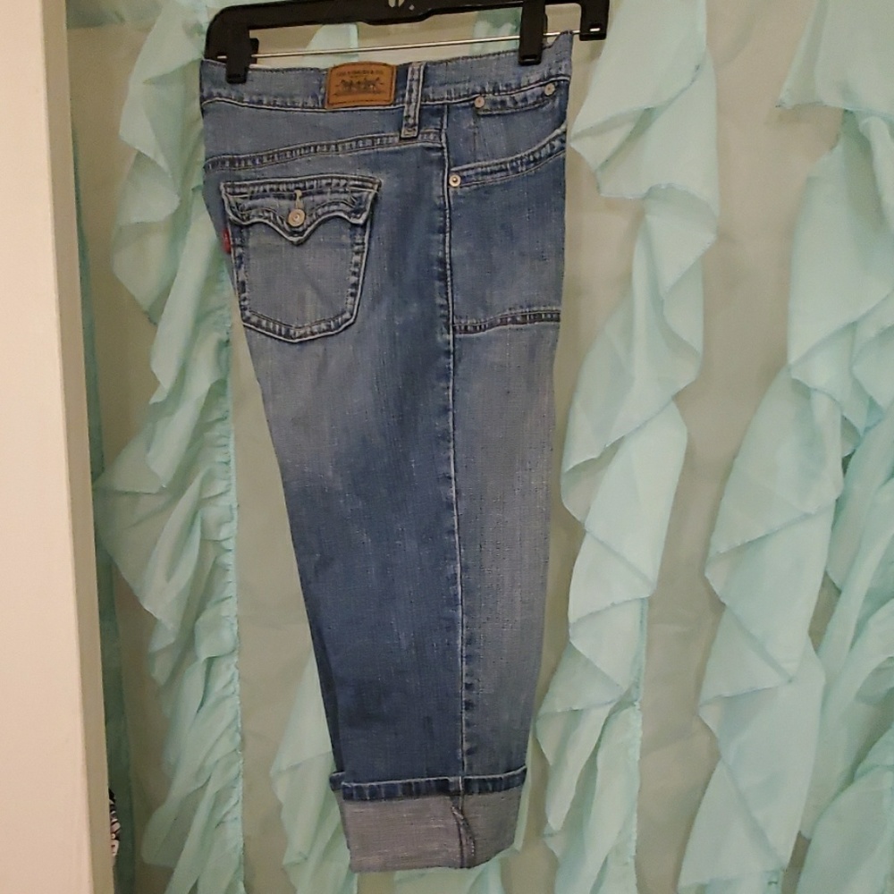 Denim capri pants